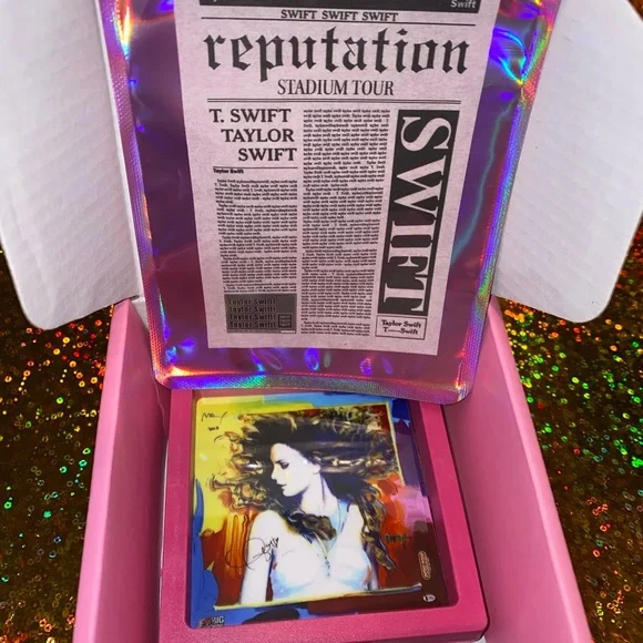TAYLOR SWIFT MAX FEARLESS HOT PINK FRAMED ART CONCERT CONFETTI !! - Picture 6 of 7